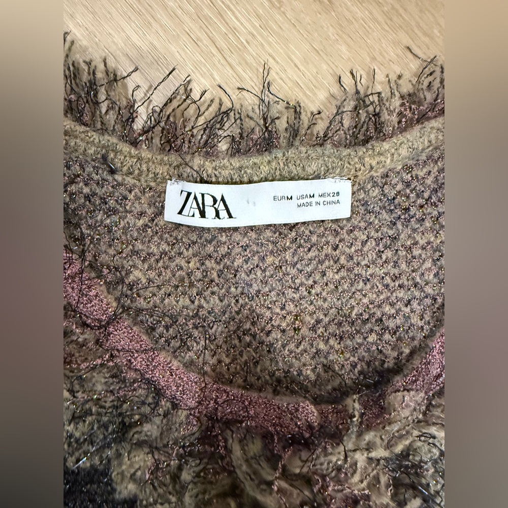Zara Textured Knit Top with Fringe & Matching Skirt Set - Picture 2 of 6